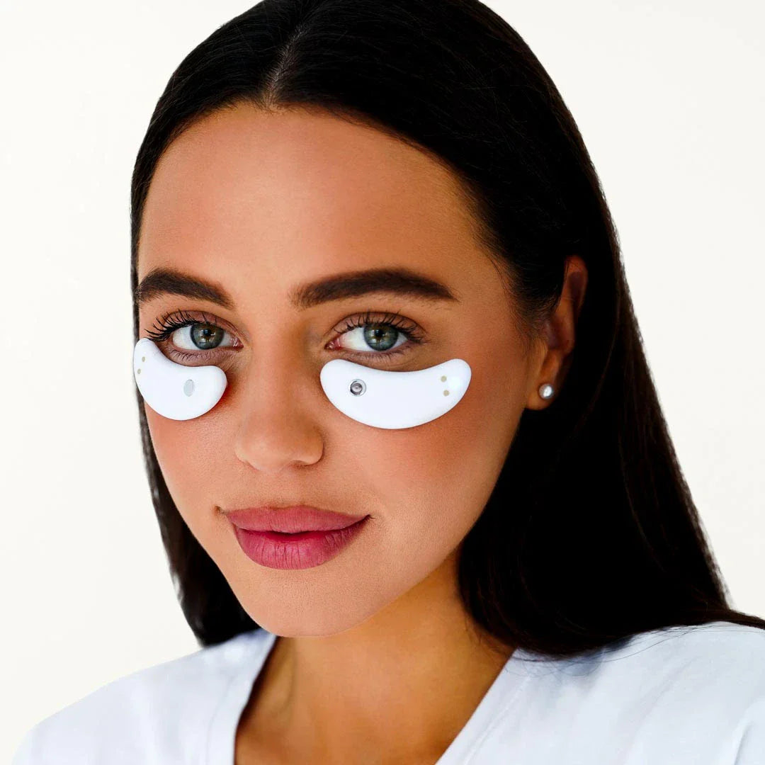Capsule oculari massaggianti con terapia a luce rossa per occhiaie e borse